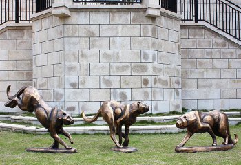 豹子雕塑-公園仿銅創(chuàng)意，鑄造、噴漆金錢豹雕塑