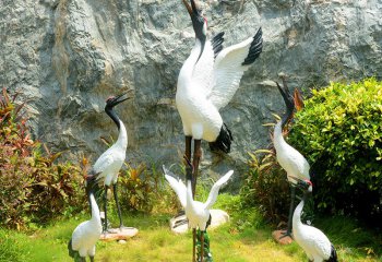 丹頂鶴雕塑-公園戶外玻璃鋼彩繪丹頂鶴雕塑