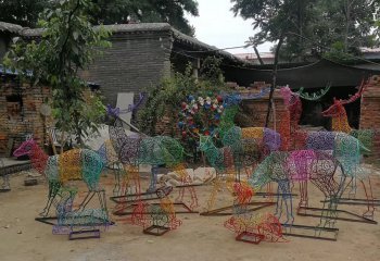 梅花鹿雕塑-不銹鋼鏤空彩色創(chuàng)意戶外園林景觀梅花鹿雕塑