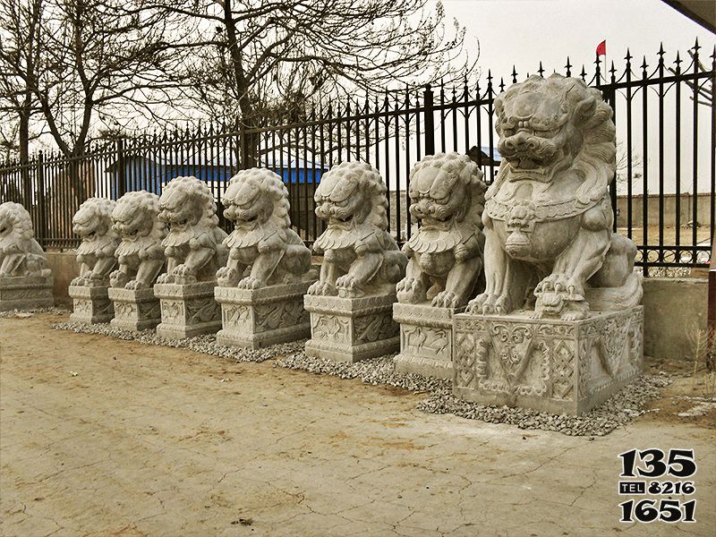 獅子雕塑-寺廟庭院別墅大型仿真動物看門鎮宅獅子雕塑高清圖片