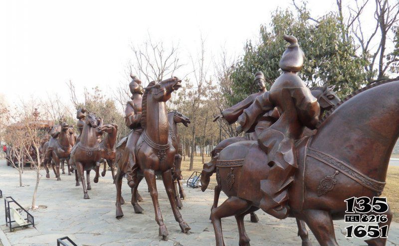 騎馬雕塑-公園景區(qū)創(chuàng)意不銹鋼仿銅眾人出游騎馬雕塑高清圖片