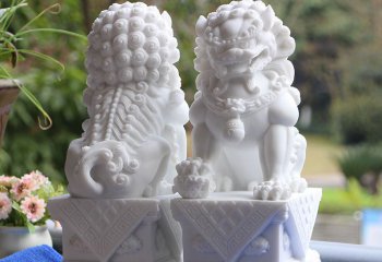 獅子雕塑-漢白玉石雕創(chuàng)意仿真動物獅子雕塑