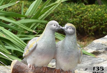 鴿子雕塑-公園花園廣場玻璃鋼創意親親鴿子雕塑