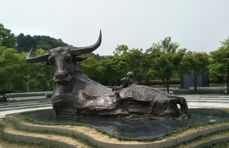 公園牧童牛銅雕-公園牧童牛銅雕高清圖片